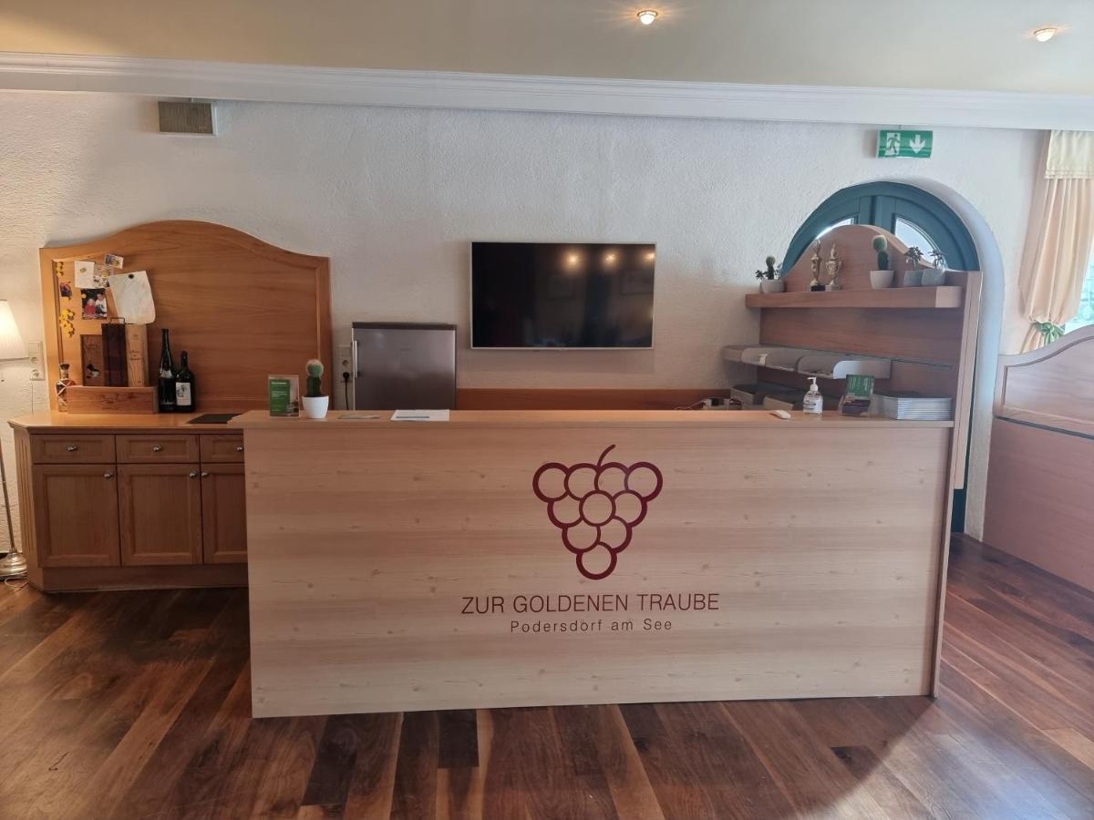 Landgasthof Zur Goldenen Traube Podersdorf am See Esterno foto